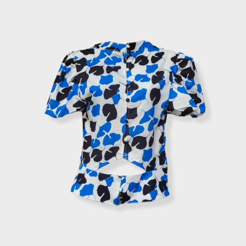 BLUSA ESTAMPADA CON BOTONES