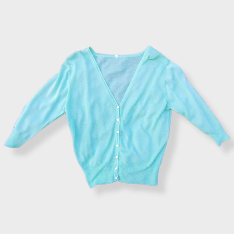 SWETER BUISDAEI CON BOTONES